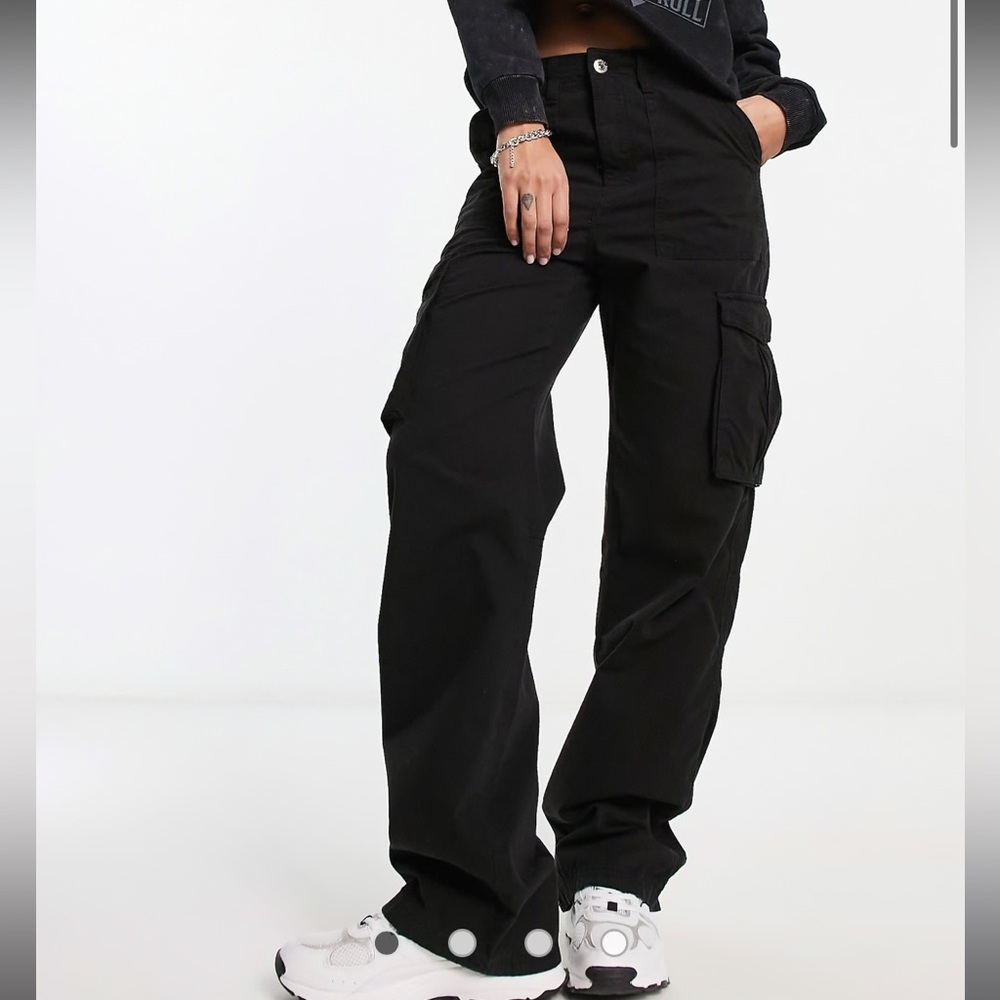 NWOT Bershka Cargo Pants